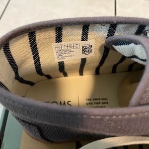 Toms chukka grey/gum sole size 12 men’s
